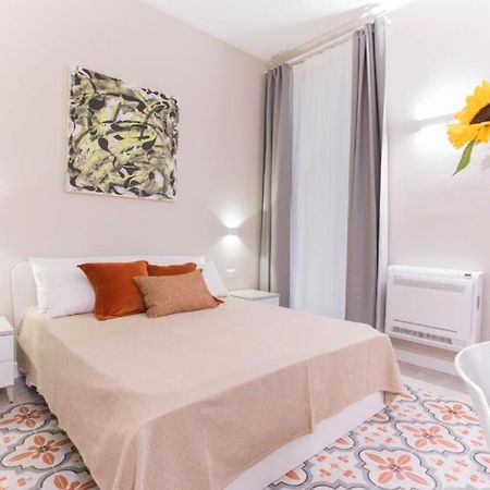 Donna Isa B&B Palermo Exterior foto